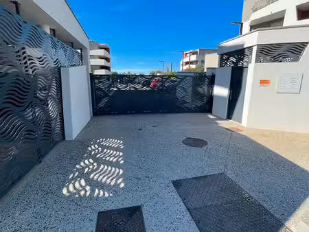 parking aérien dans résidence sécurisée