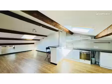 appartement 2 pièces 61 m²