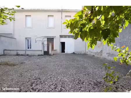 maison 5 pièces 220 m²