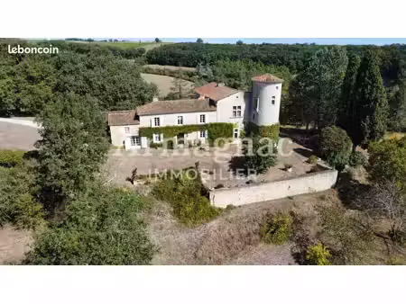 propriété 9 pièces 411 m²
