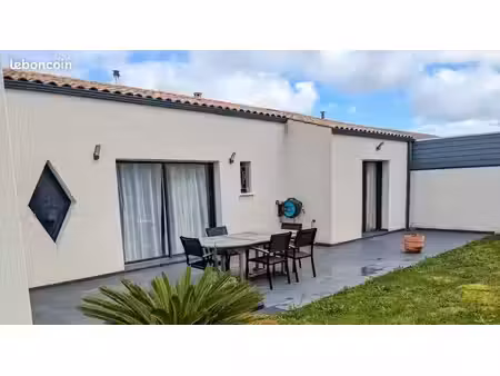 villa 4 pièces 80 m²