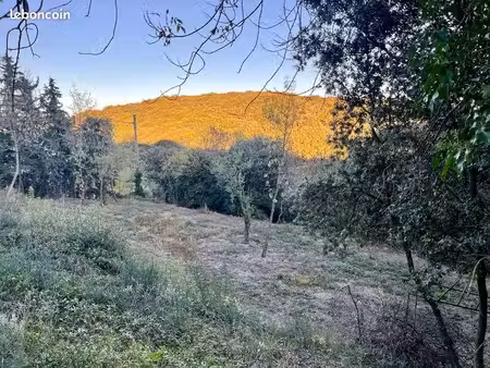 terrain 1 330 m² roquessels