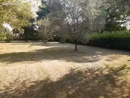 terrain 800 m² saint laurent d arce
