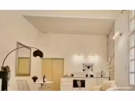 elégant appartement 3 pièces 41m2 refait à neuf