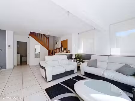 maison 7 pièces 115 m²