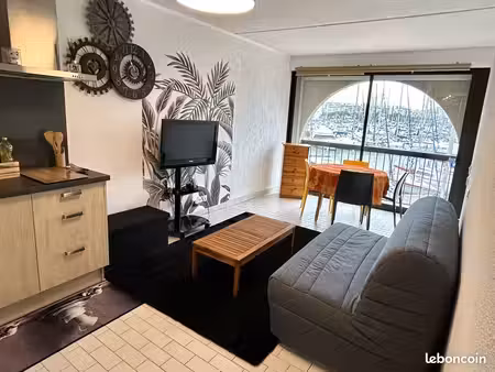 studio 1 pièce 27 m²