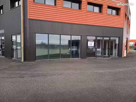local 84 m² la ville-aux-dames