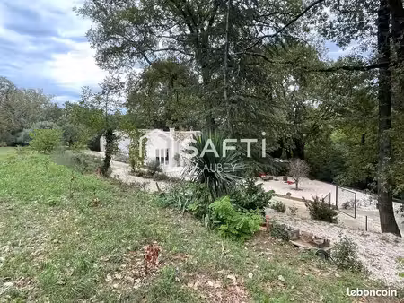 maison 9 pièces 144 m²