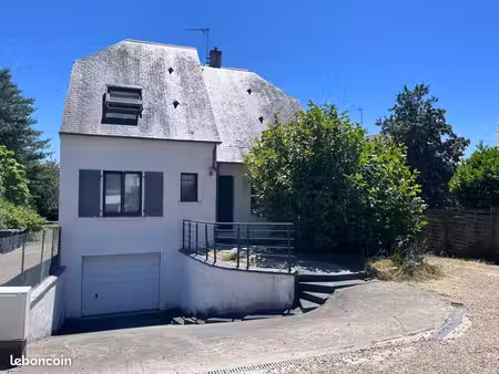 maison ste-radegonde