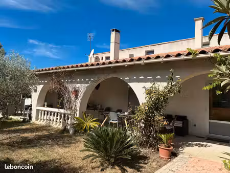 villa t7 a caveirac quartier les ramias