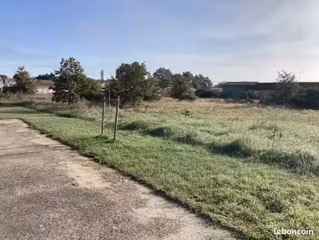terrain à bâtir de 530 m² à arbanats (33)