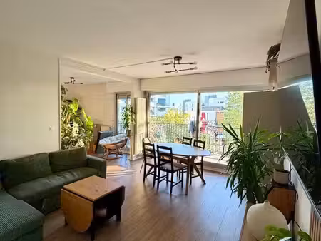 appartement rénové de 77 m²