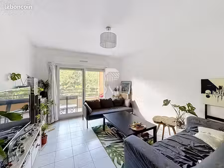 appartement 2 pièces 32 m²