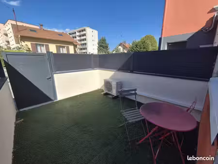 studio 1 pièce 17 m²