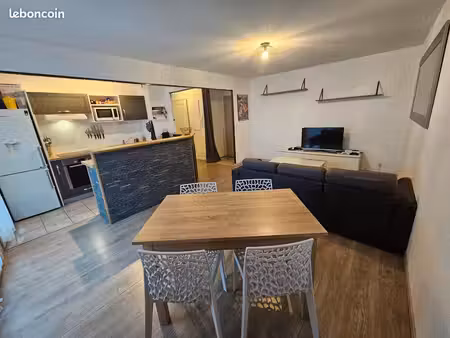 t2 44 m² avec terrasse 13 m²  parking et piscine — toulouse patte d’oie / st-cyprien