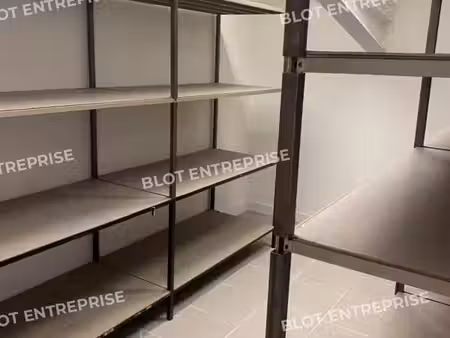 bureaux 770 m²