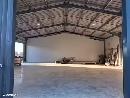 location hangar