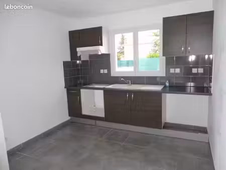 villa 4 pièces 93 m²