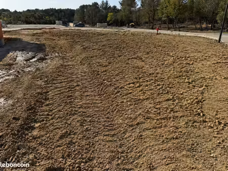 terrain 251 m² assas
