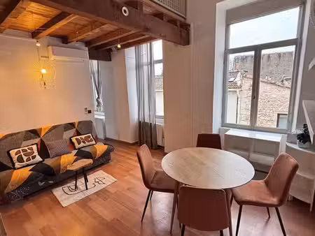 t2 meublé avec mezzanine  grande terrasse