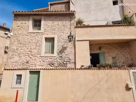 vente maison de village atypique à poussan