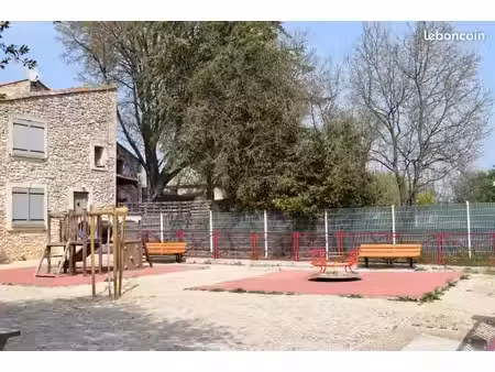 terrain 564 m² galargues
