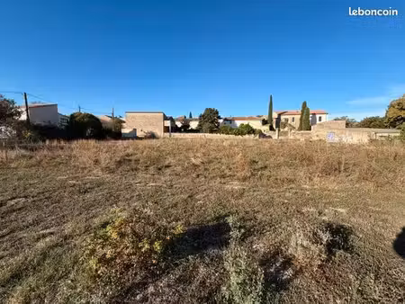 terrain à vendre à montaud de 575m2