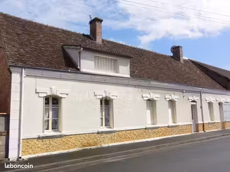 immeuble 186 m² souesmes