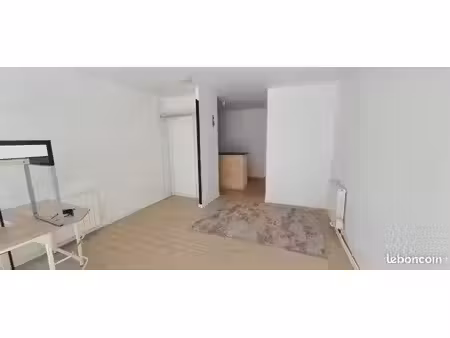 commerce 36 m²