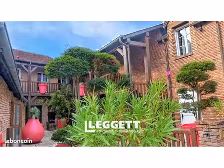 commerce hôtel  restaurant 850 m²