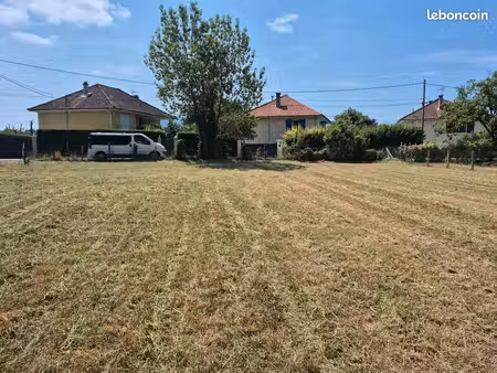 voiron terrain de 600 m2 viabilisé
