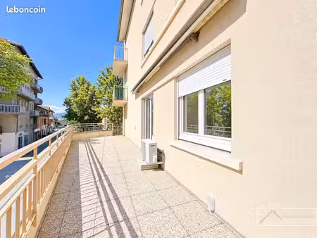 appartement 3 pièces 82 m²