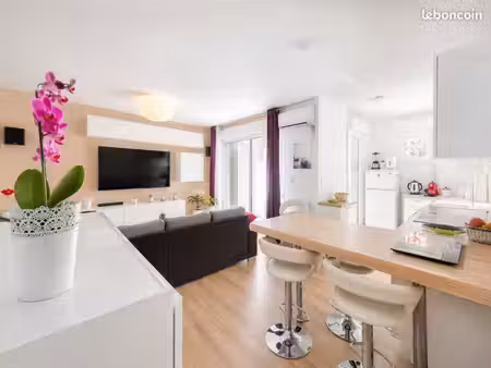 appartement t4 de 54 m² rives du lez / port marianne