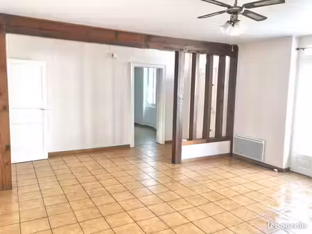 brocas - maison en pierres de 250 m2 - 2 appartements indépendants - 3 garages - fort pote