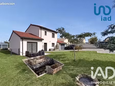 villa 4 pièces 130 m²