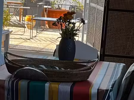 appartement t3 toit terrasse avec très grande terrasse