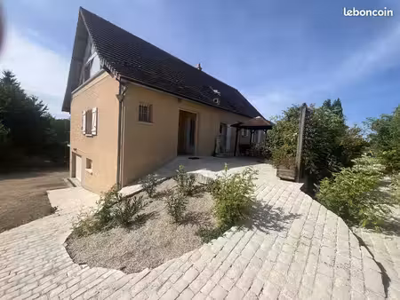 vaste maison