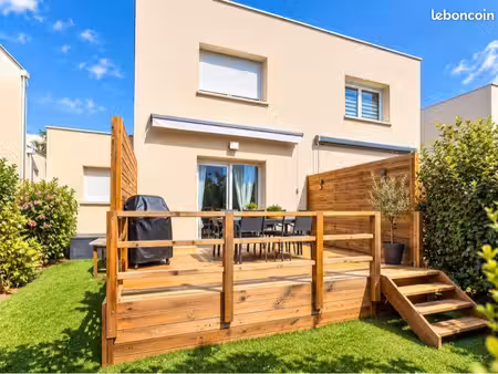 belle maison avec jardin