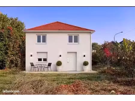 les avenières  à vendre un projet de construction d' une maison neuve de 75m2 sur 413m2 de
