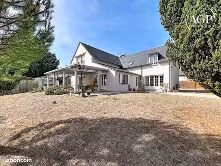 maison 6 pièces 186 m²