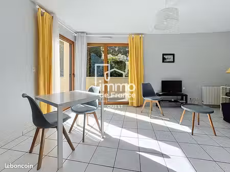 studio 1 pièce 29 m²