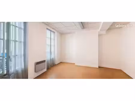 bureaux 113 m² montargis