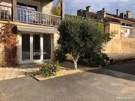 local 45 m²