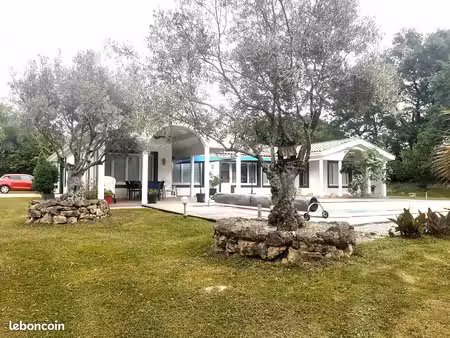 maison 7 pièces - 244 m2 habitables sur 7764 m2 de terrain