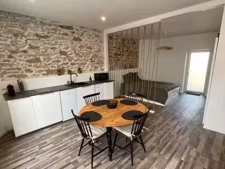 beau studio meublé 31m2 à canclaux - nantes