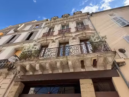 maison 300 m² + 3 studios – centre-ville – 400 000