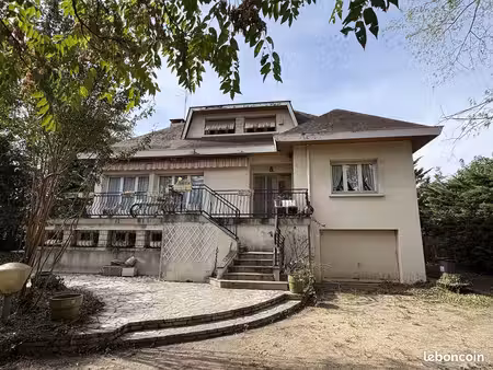villa 6 pièces 280 m²