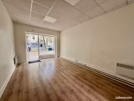 local commercial