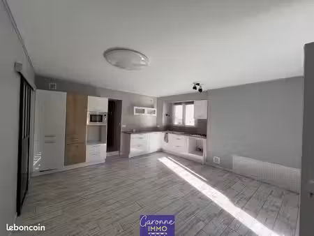 maison de ville 3 pièces 144 m²