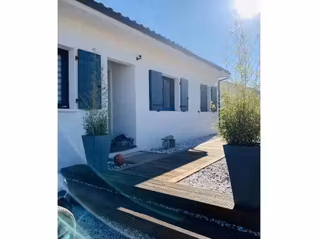 villa 4 pièces 102 m²